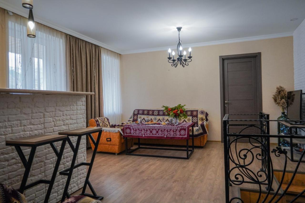 House 54 Hotell Kazbegi Exteriör bild